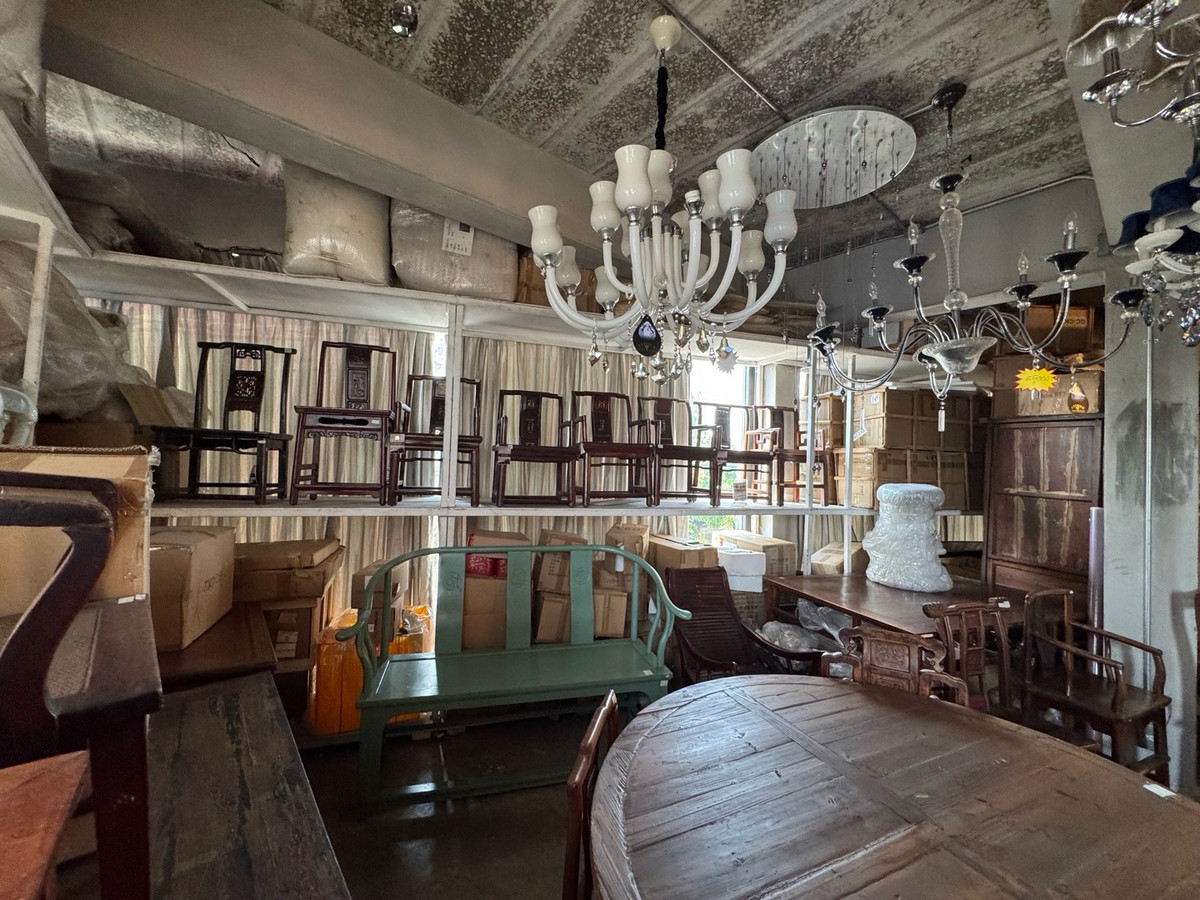 ให้เช่าอาคารพาณิชย์เลียบทางด่วนรามอินทรา : 📌อาคารพาณิชย์ให้เช่า เหมาะสำหรับ คาเฟ่, พีราทิส, ร้านทำผม ,Workshop ,Showroom ขายสินค้า ทำเลเอกมัย - เลียบด่วน
