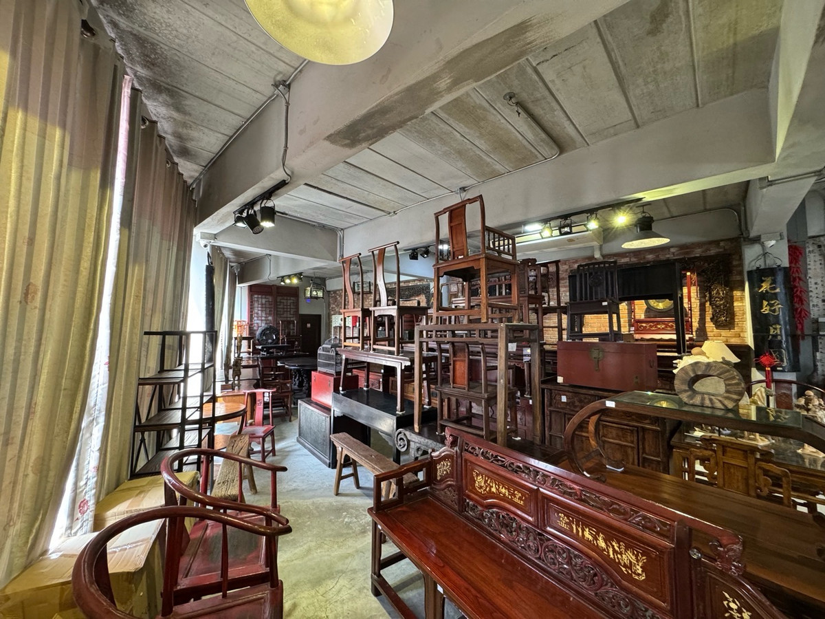 ให้เช่าอาคารพาณิชย์เลียบทางด่วนรามอินทรา : 📌อาคารพาณิชย์ให้เช่า เหมาะสำหรับ คาเฟ่, พีราทิส, ร้านทำผม ,Workshop ,Showroom ขายสินค้า ทำเลเอกมัย - เลียบด่วน
