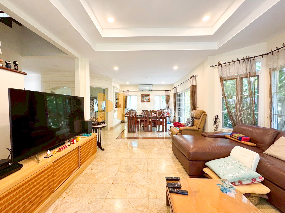 ขายบ้านพัฒนาการ ศรีนครินทร์ : บ้านนันทวัน สวนหลวง ร.9  / 4 ห้องนอน (ขาย), Nantawan Suanluang Rama 9 / 4 Bedrooms (FOR SALE) FONT049