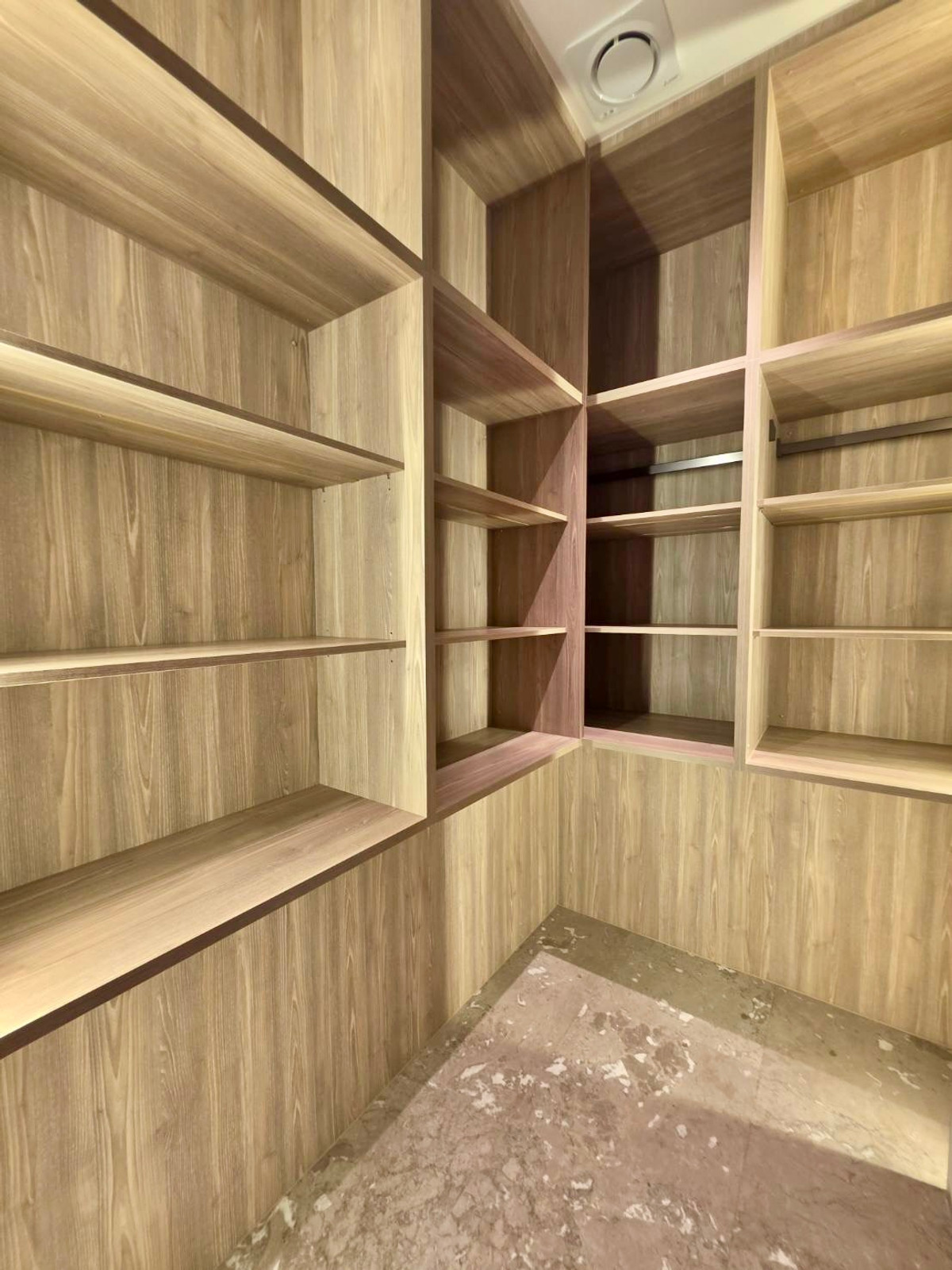 For SaleCondoWitthayu, Chidlom, Langsuan, Ploenchit : Scope Langsuan: 1bed 1bath 85.26sqm. 41,280,000 Fully Furnished by Chanikntr Am: 0656199198