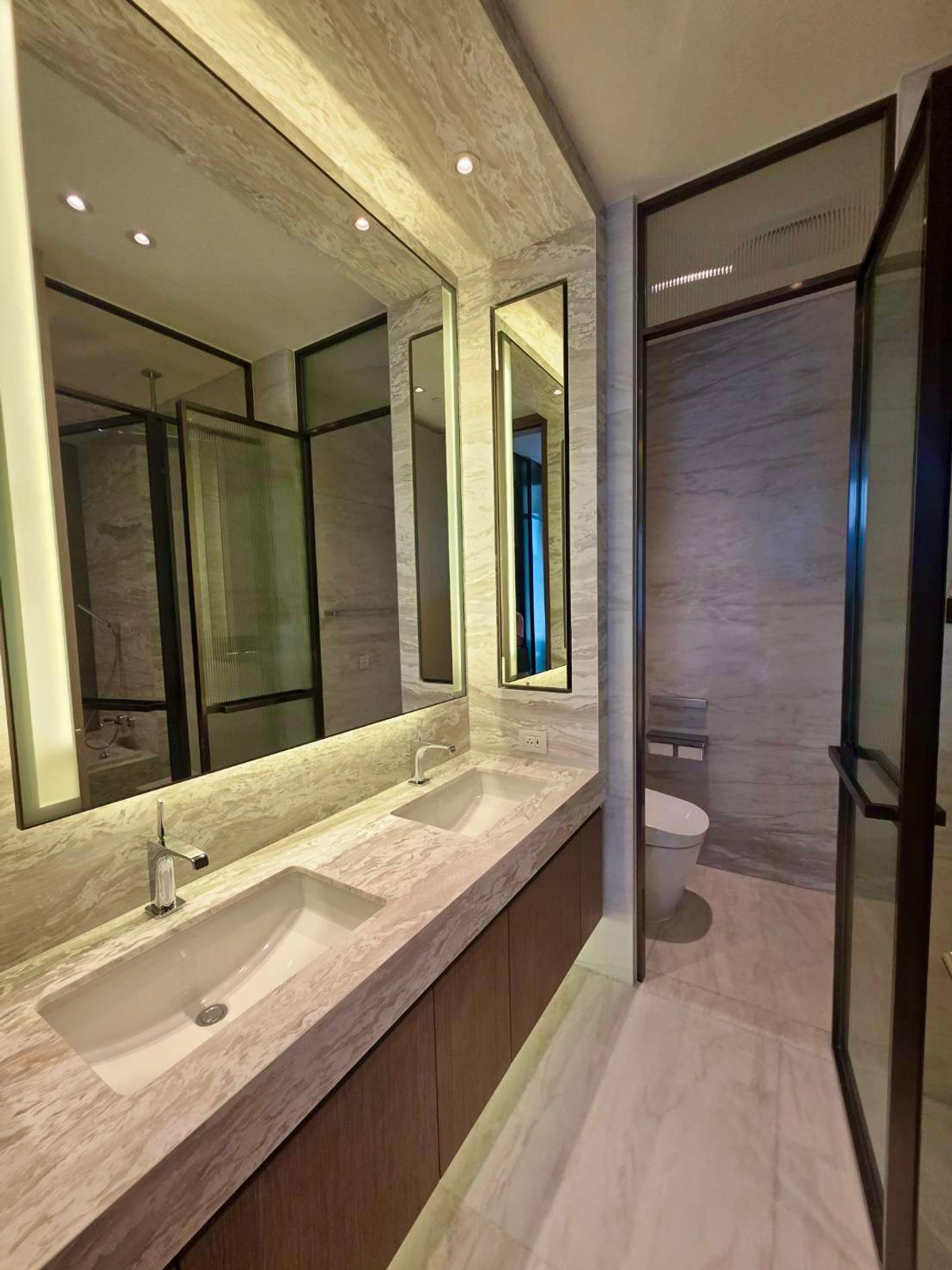 For SaleCondoWitthayu, Chidlom, Langsuan, Ploenchit : Scope Langsuan: 1bed 1bath 85.26sqm. 41,280,000 Fully Furnished by Chanikntr Am: 0656199198