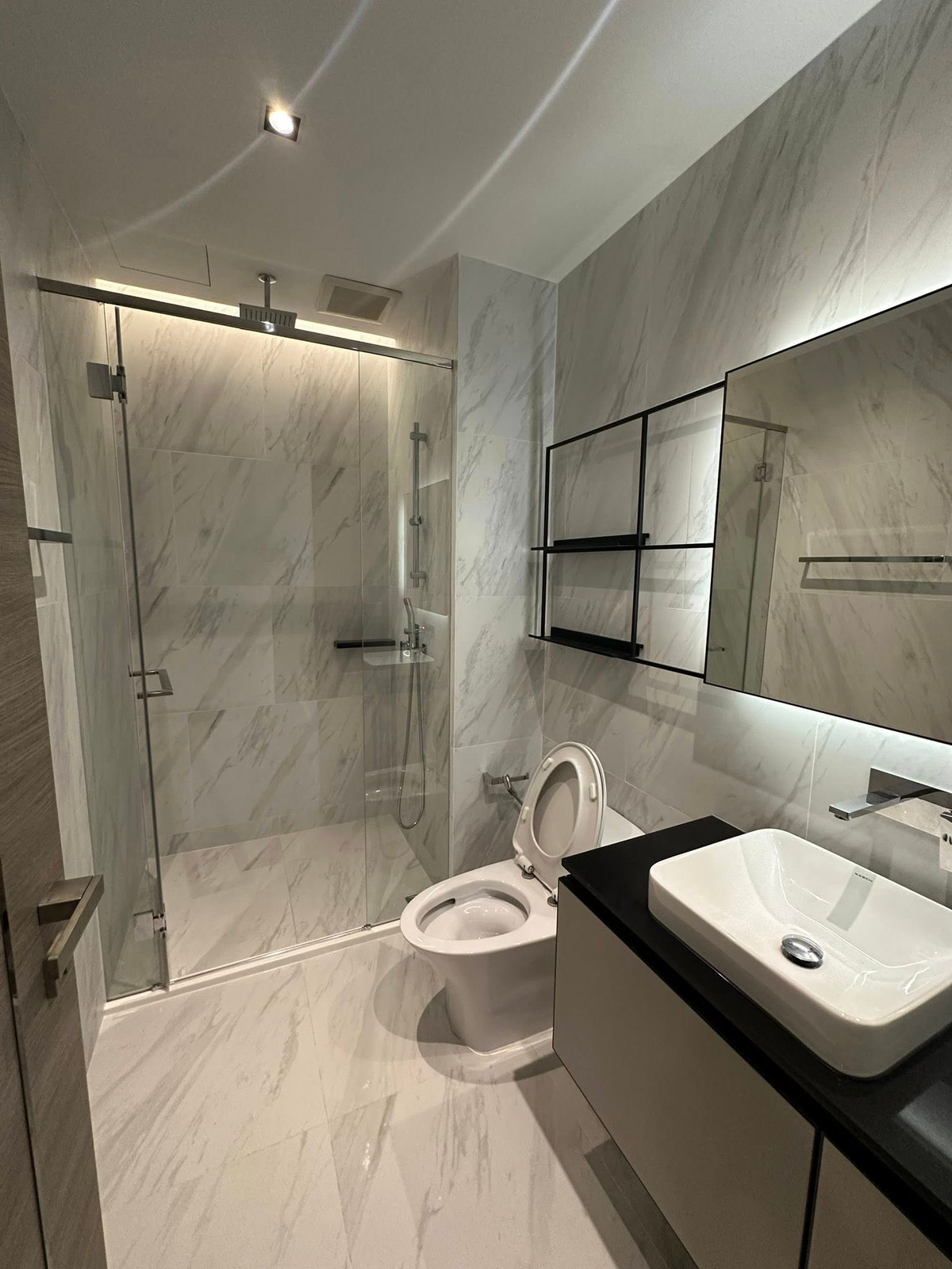 For RentCondoSukhumvit, Asoke, Thonglor : For rent 2 bedroom newly unit close to bts thonglor 