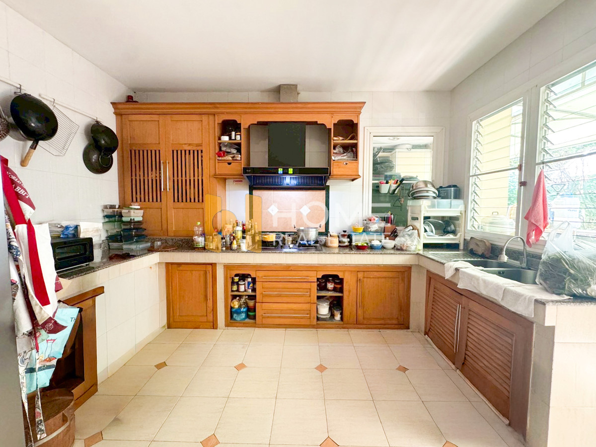 ขายบ้านพัฒนาการ ศรีนครินทร์ : บ้านนันทวัน สวนหลวง ร.9  / 4 ห้องนอน (ขาย), Nantawan Suanluang Rama 9 / 4 Bedrooms (FOR SALE) FONT049