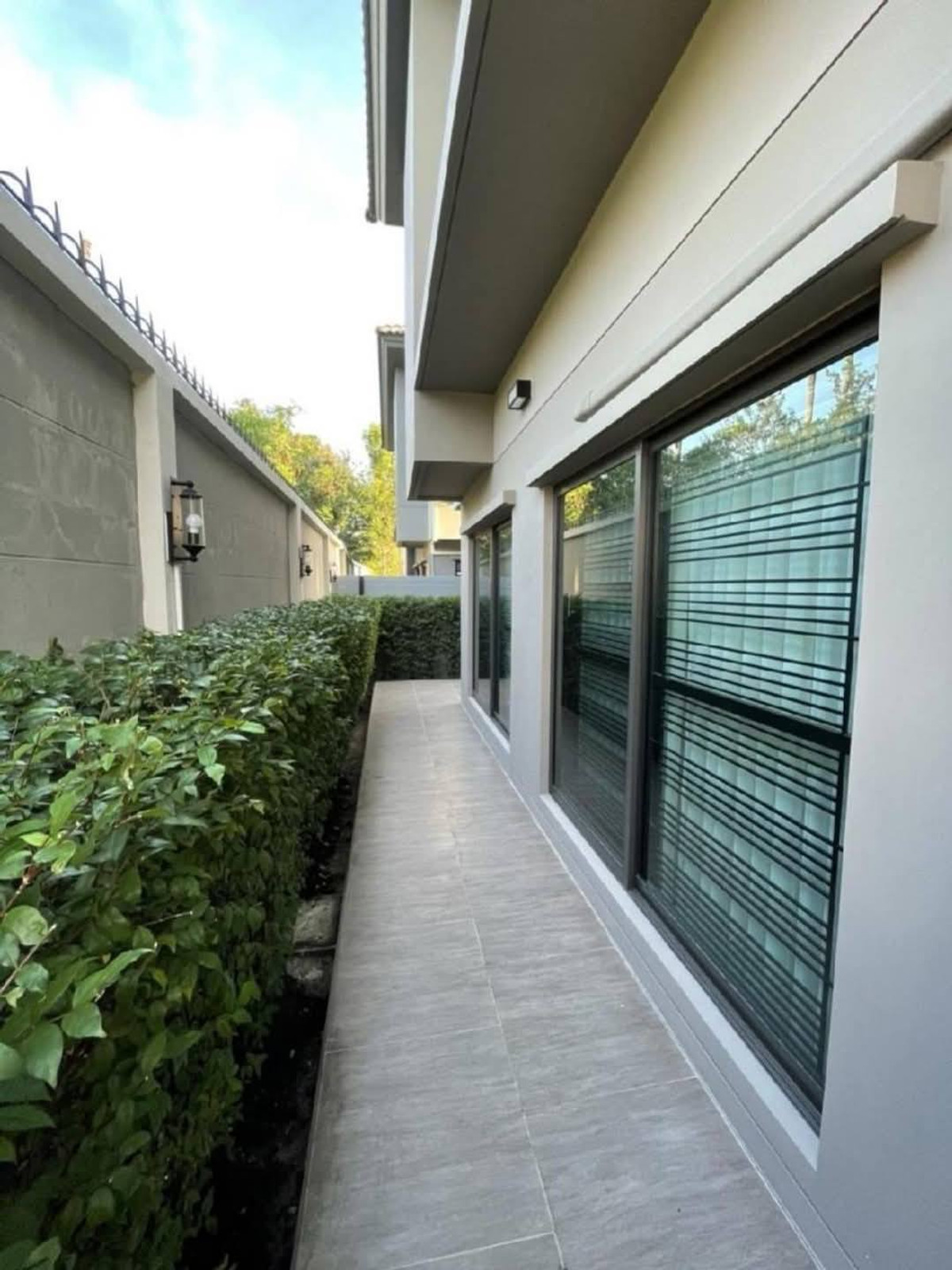 ขายบ้านนนทบุรี บางใหญ่ บางบัวทอง : เวนิว โฟลว์ พระราม 5 / 4 ห้องนอน (ขาย), Venue Flow Rama 5 / 4 Bedrooms (FOR SALE) AOM071