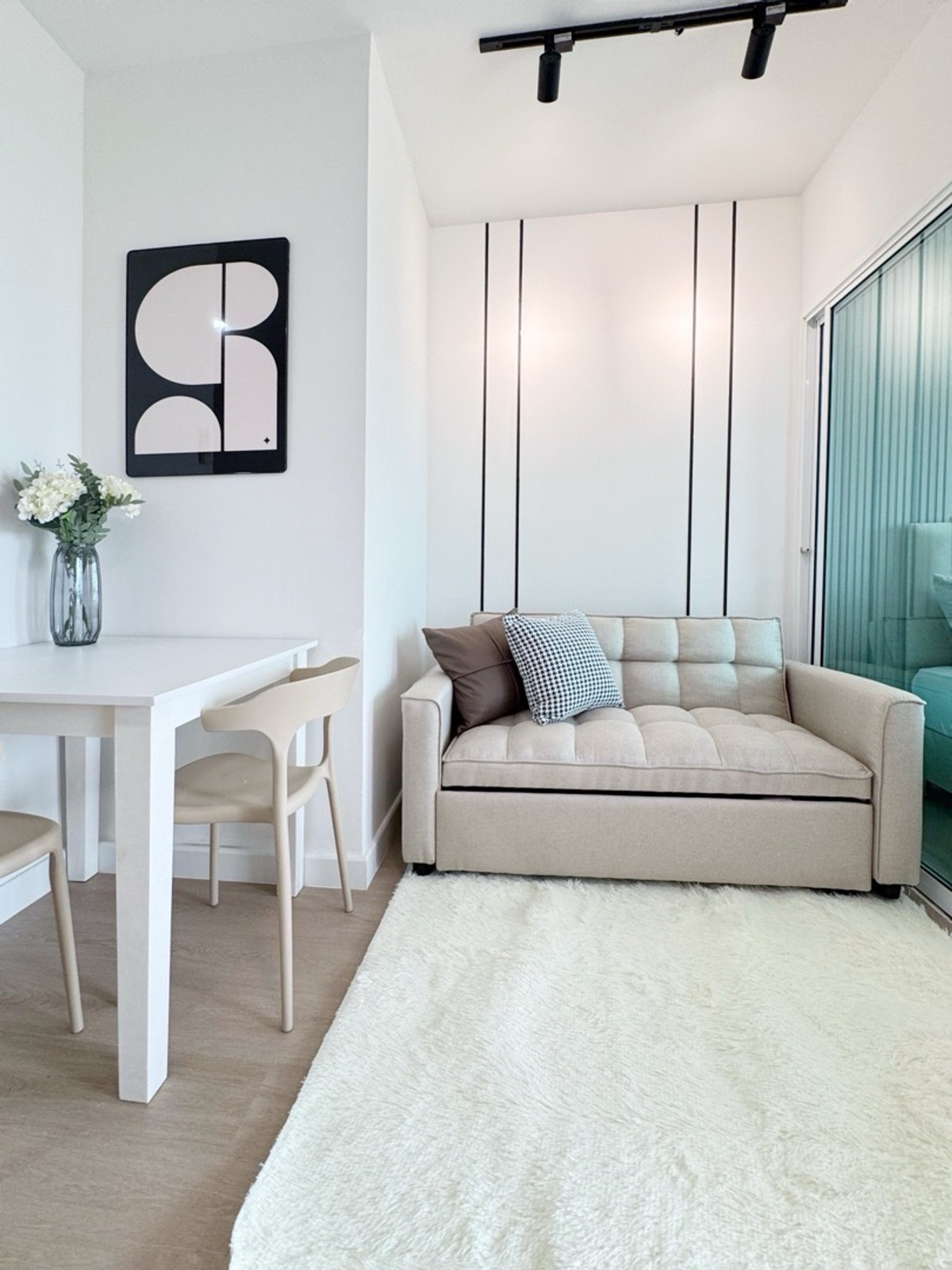 ขายคอนโดลาดกระบัง สุวรรณภูมิ : ผ่อนถูก ไอริสลาดกระบัง คอนโดใกล้สนามบิน