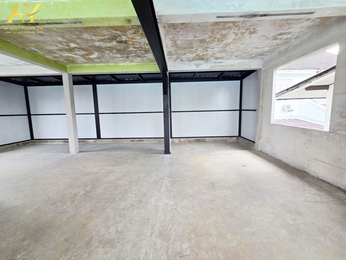 For SaleHouseNawamin, Ramindra : Urgent sale!! Land with buildings. Area 55 sq m. Soi Ramintra 89, Ramintra Road, Kanchanaphisek Road Ramindra Subdistrict, Khan Na Yao District, Bangkok, only 3.7MB.