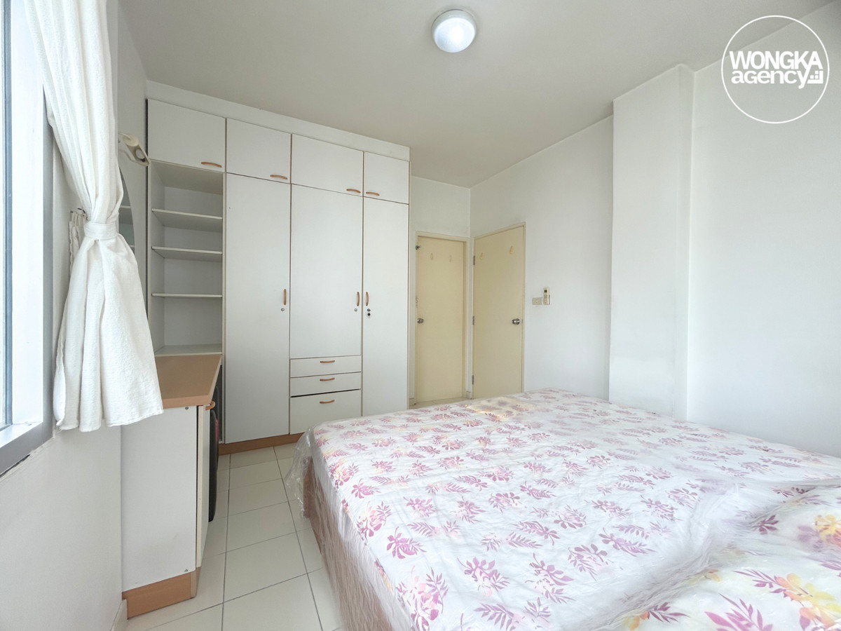 For SaleCondoBangna, Bearing, Lasalle : Condo for Sale, Baan Suan La Salle, 2 bedroom condo, near MRT Sri Lasalle, 350 m., with furniture.