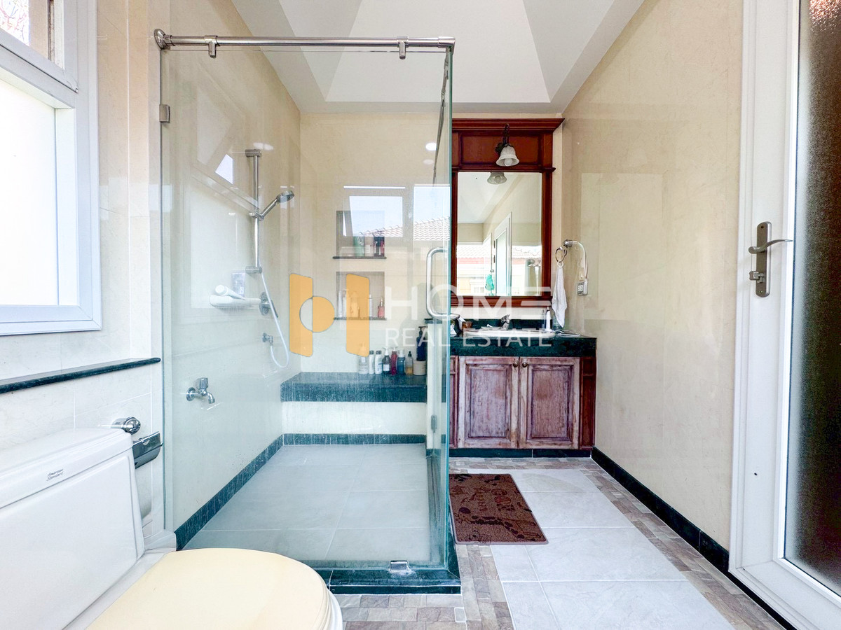 ขายบ้านพัฒนาการ ศรีนครินทร์ : บ้านนันทวัน สวนหลวง ร.9  / 4 ห้องนอน (ขาย), Nantawan Suanluang Rama 9 / 4 Bedrooms (FOR SALE) FONT049