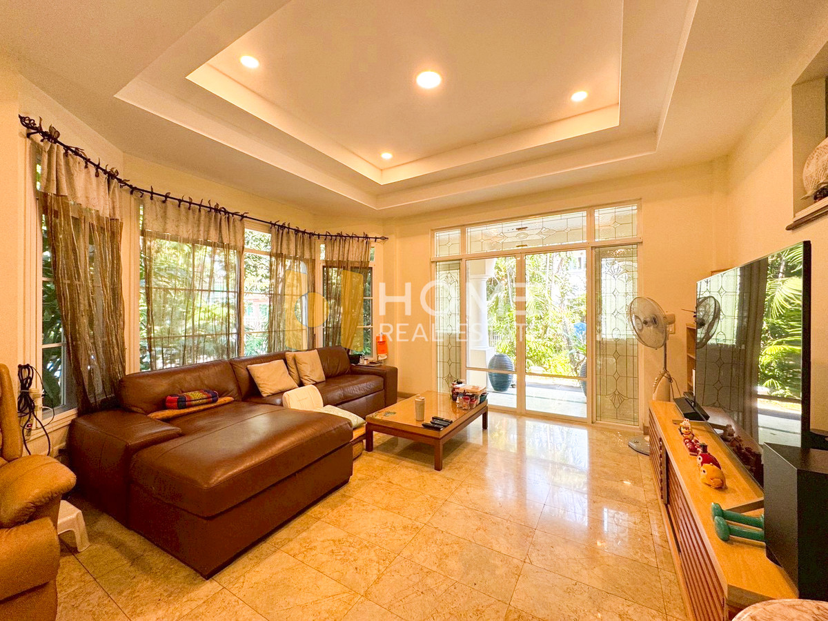 ขายบ้านพัฒนาการ ศรีนครินทร์ : บ้านนันทวัน สวนหลวง ร.9  / 4 ห้องนอน (ขาย), Nantawan Suanluang Rama 9 / 4 Bedrooms (FOR SALE) FONT049