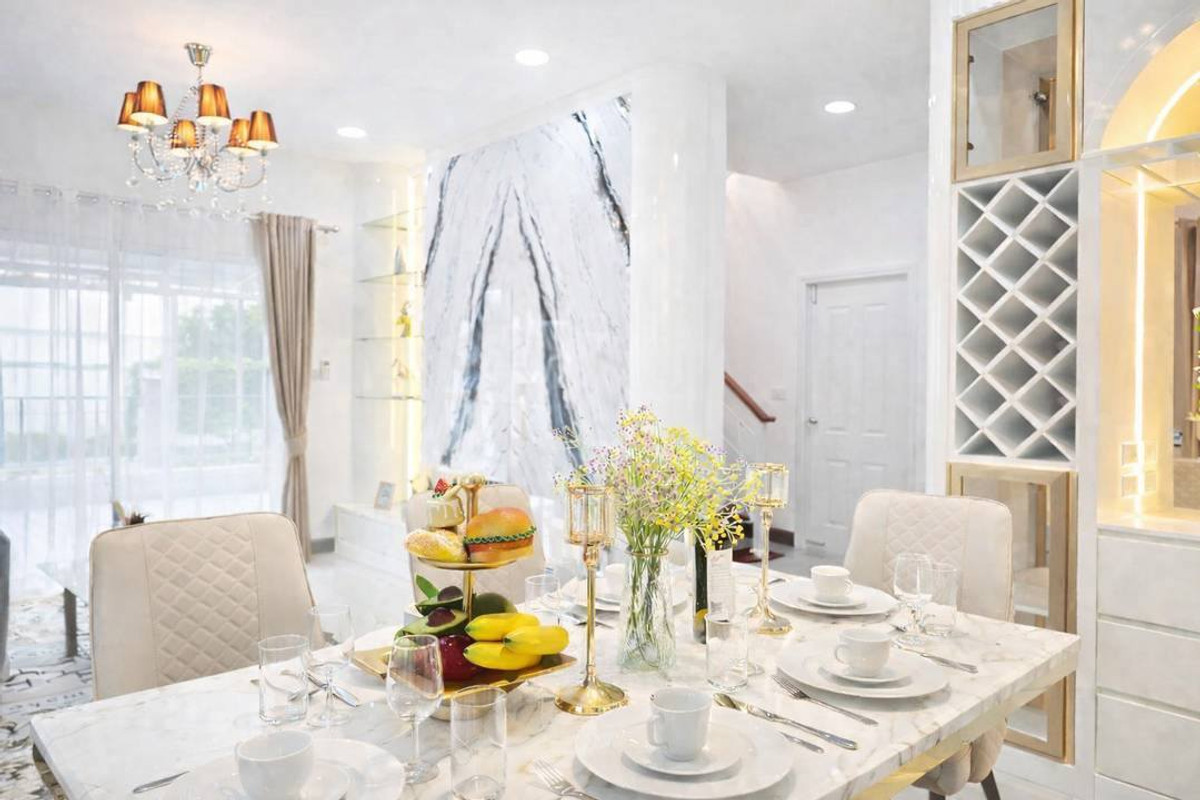 For RentHousePattaya, Bangsaen, Chonburi : Single house Lalin Soi Nen Phlap Wan / 4 bedrooms (FOR RENT) BEWN104