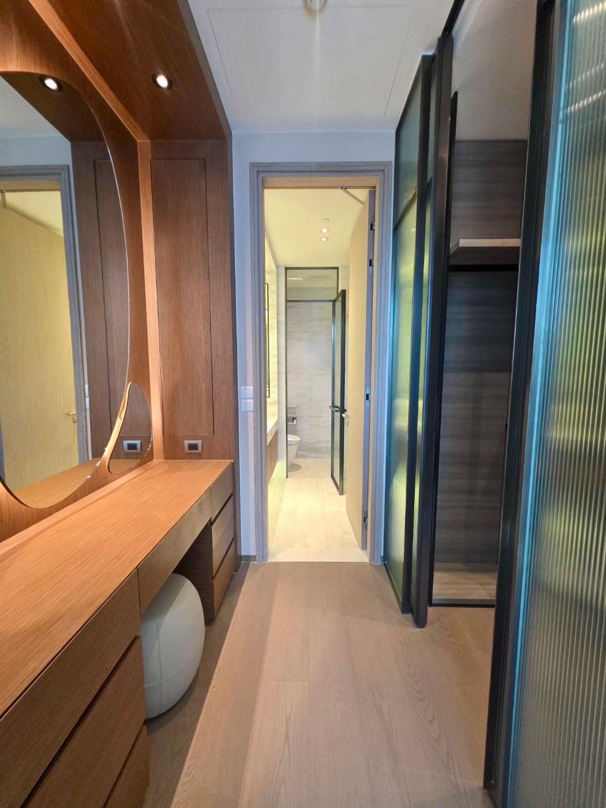 For SaleCondoWitthayu, Chidlom, Langsuan, Ploenchit : Scope Langsuan: 1bed 1bath 85.26sqm. 41,280,000 Fully Furnished by Chanikntr Am: 0656199198