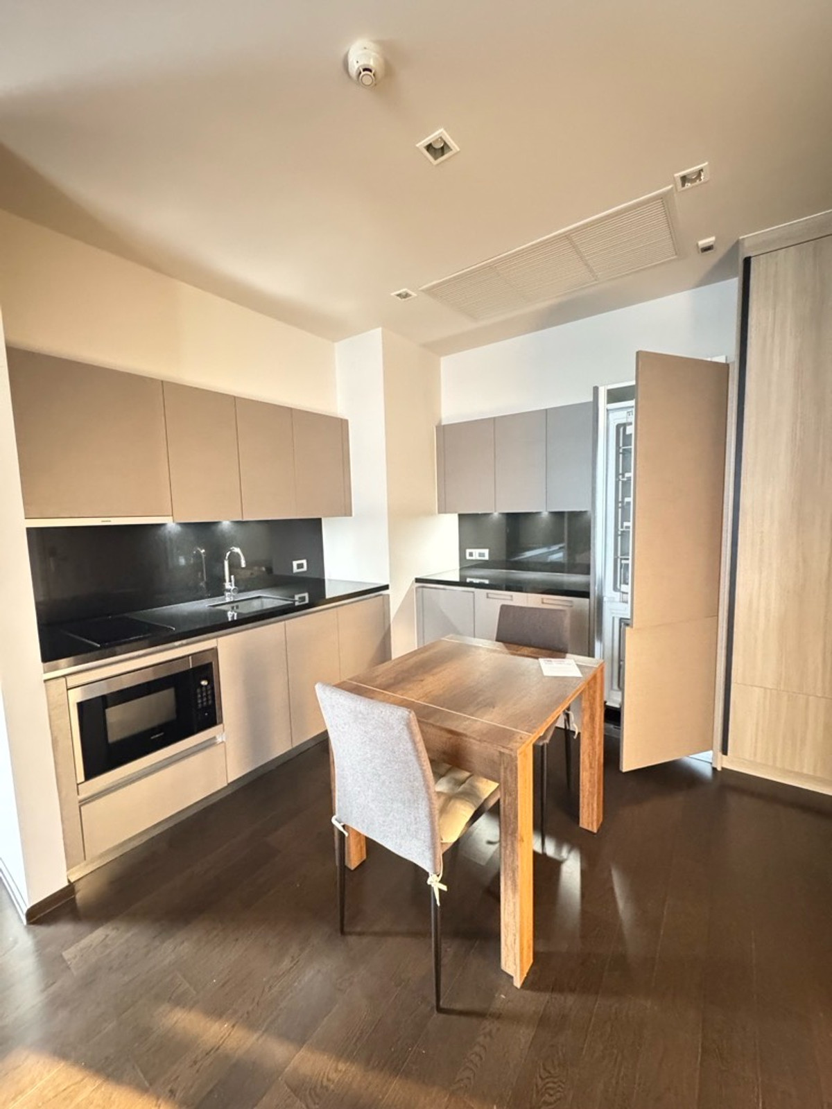 For RentCondoSukhumvit, Asoke, Thonglor : The XXXIX sukhumvit 39 
1 Br ready to rent 📌