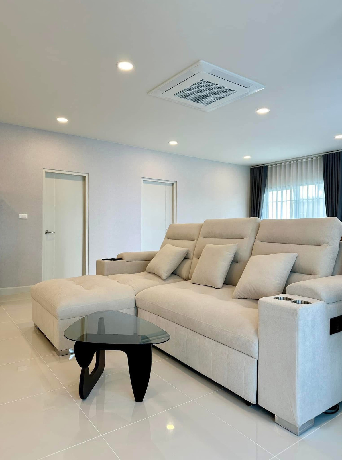 For RentHouseBangna, Bearing, Lasalle : Centro Bangna Phase 2 / 4 Bedrooms (For Rent), Centro Bangna Phase 2 / 4 Bedrooms (FOR RENT) YOK081