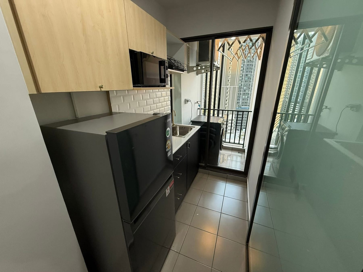 For RentCondoThaphra, Talat Phlu, Wutthakat : Price adjusted down 🔥10k only! Condo for rent near BTS Wutthakat | Regent Home Wutthakat, good location, convenient travel in and out of the city, near The Mall Tha Phra.