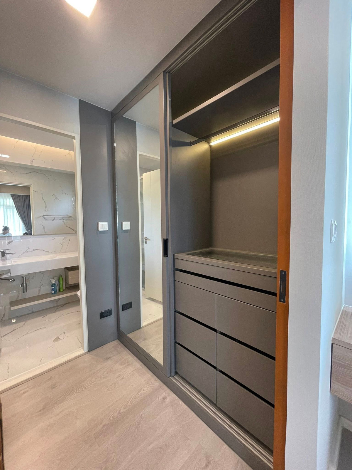 For RentHouseLadkrabang, Suwannaphum Airport : Mantana Bangna - Wongwaen / 4 Bedrooms (FOR RENT), Mantana Bangna - Wongwaen / 4 Bedrooms (FOR RENT) YOK082