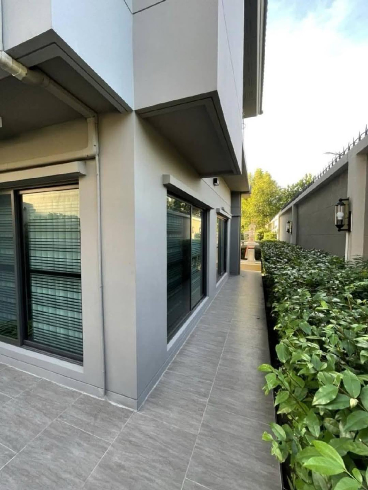 ขายบ้านนนทบุรี บางใหญ่ บางบัวทอง : เวนิว โฟลว์ พระราม 5 / 4 ห้องนอน (ขาย), Venue Flow Rama 5 / 4 Bedrooms (FOR SALE) AOM071