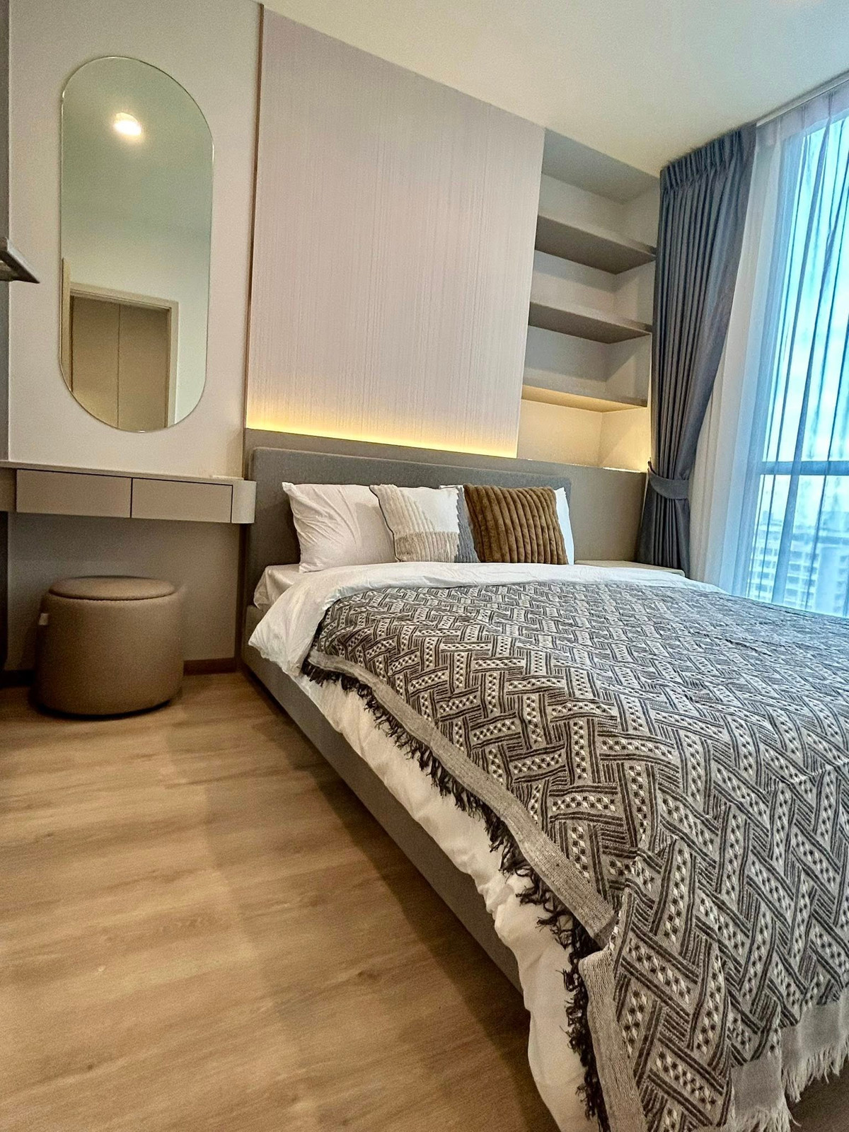 For RentCondoRama9, Petchburi, RCA : FOR RENT - 1 BEDROOM 26.97 SQ.M- READY TO MOVE IN - CALL NOW 094-641-5974