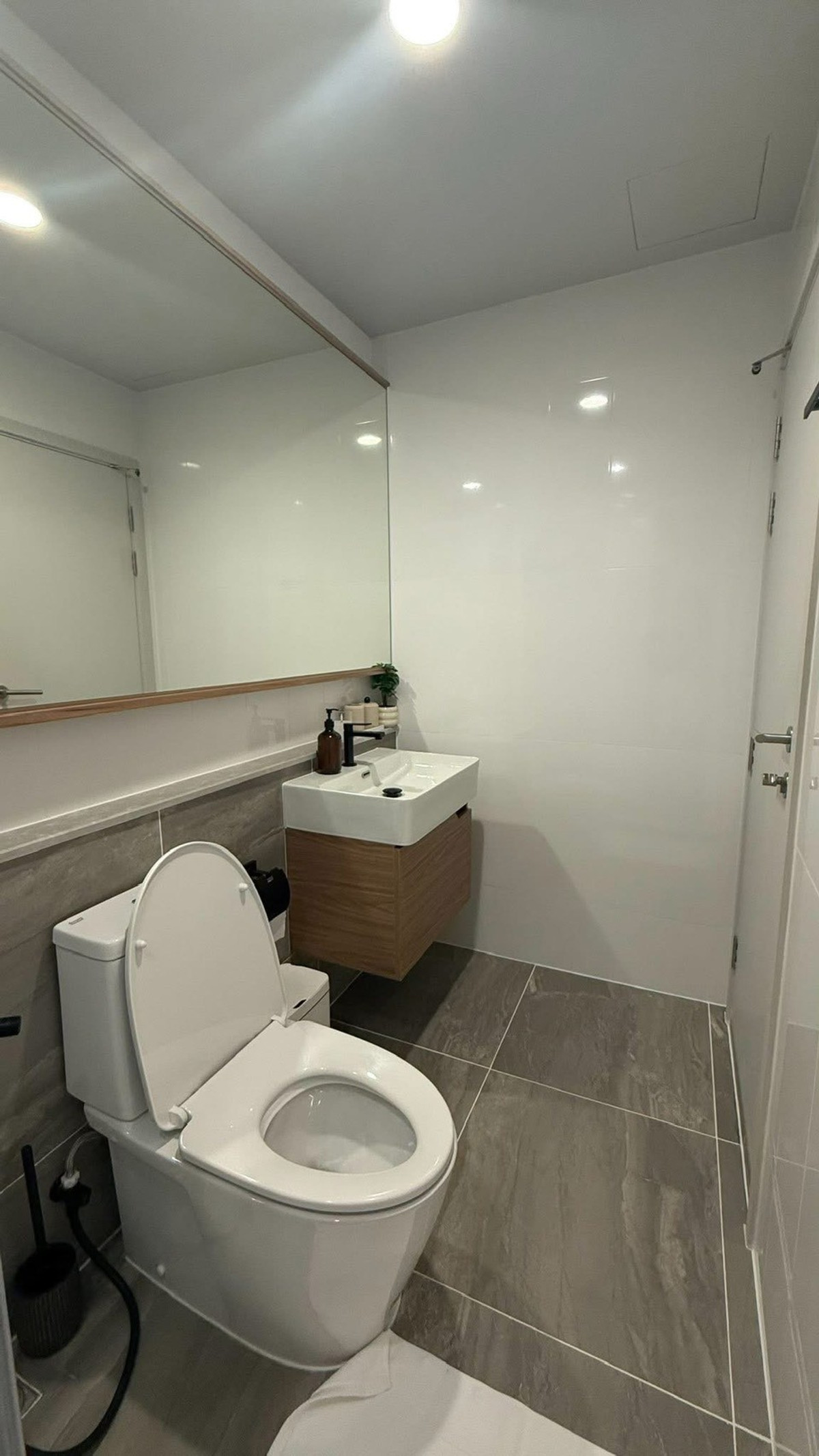 For RentCondoSukhumvit, Asoke, Thonglor : ✨ GT15901 | Condo Culture Thonglor, convenient travel, near BTS, there is a shuttle, beautiful room, fully furnished, ready to move in!