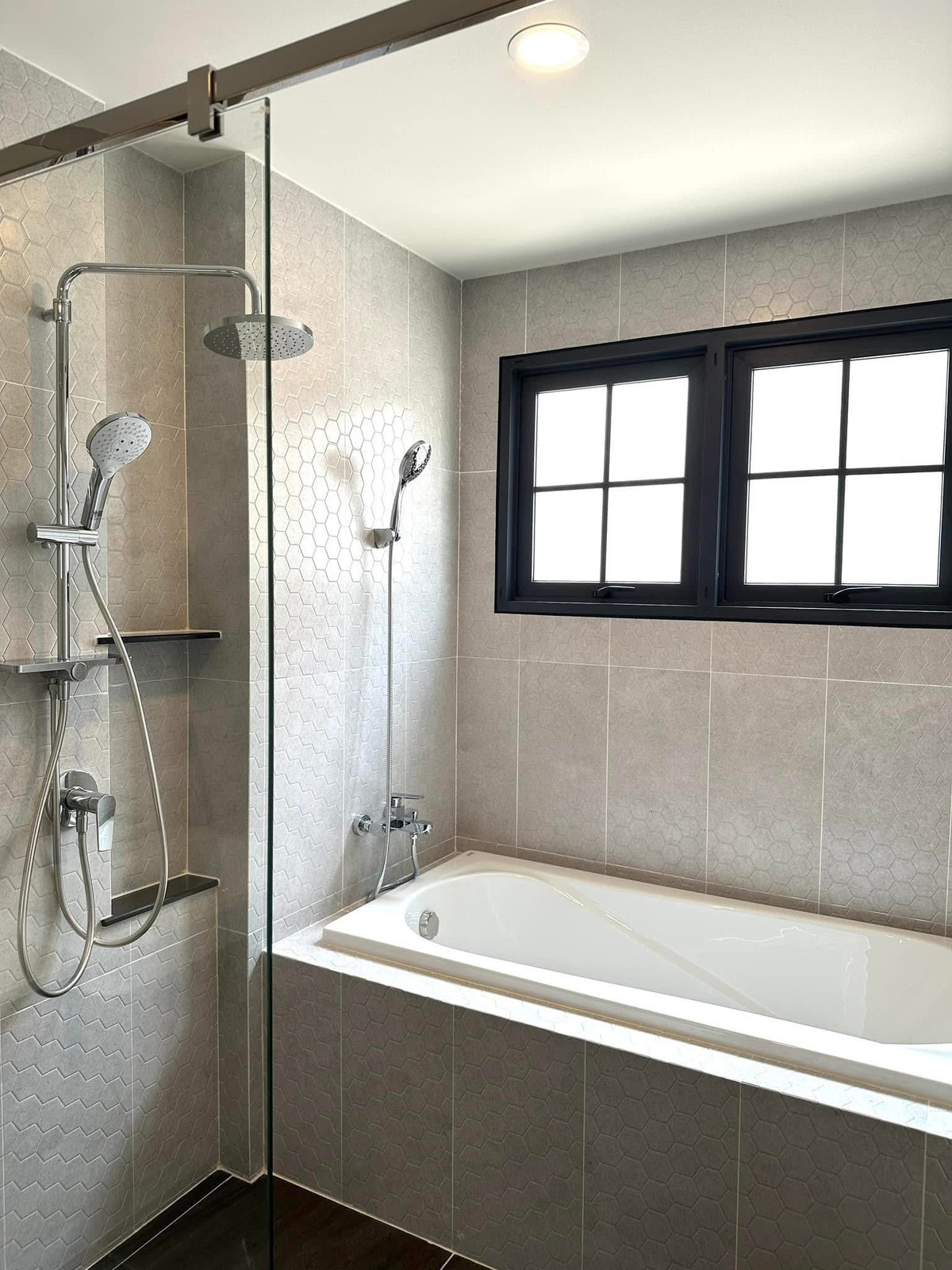 For RentHouseBangna, Bearing, Lasalle : Centro Bangna Phase 2 / 4 Bedrooms (For Rent), Centro Bangna Phase 2 / 4 Bedrooms (FOR RENT) YOK081