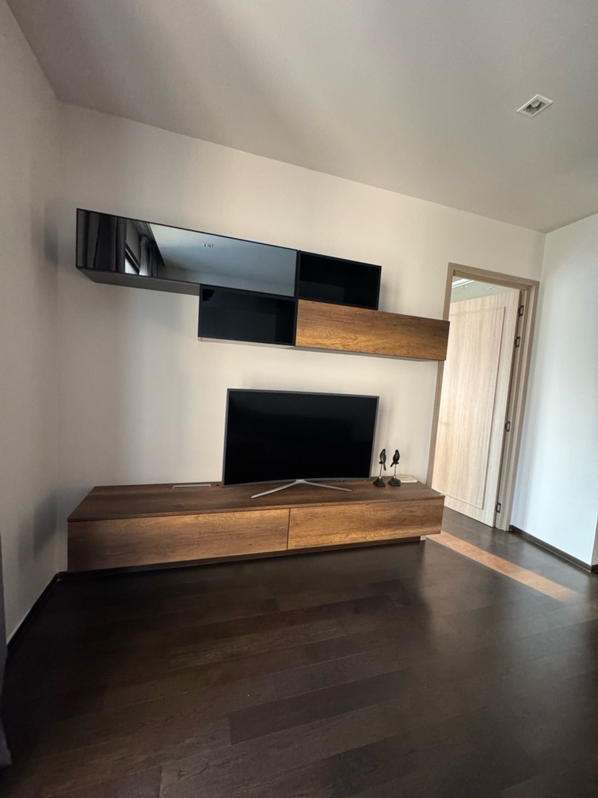 For RentCondoSukhumvit, Asoke, Thonglor : The XXXIX sukhumvit 39 
1 Br ready to rent 📌