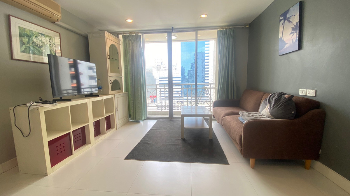 ให้เช่าคอนโดสุขุมวิท อโศก ทองหล่อ : คอนโด 1 ห้องนอน 1 ห้องน้ำ ขนาด 60 ตารางเมตร ที่อโศกเพลส ให้เช่า 22,000 บาทต่อเดือน ซอยสุขุมวิท 21 สถานีรถไฟฟ้า BTS อโศก