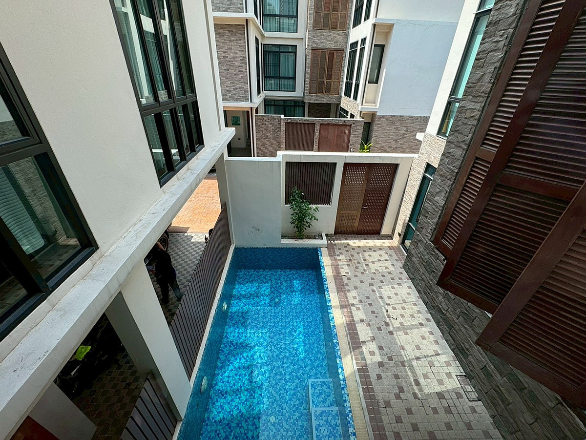 For RentHouseSukhumvit, Asoke, Thonglor : Single house with private pool, 4 bedrooms - Phrom Phong ** NO CO-AGENT **