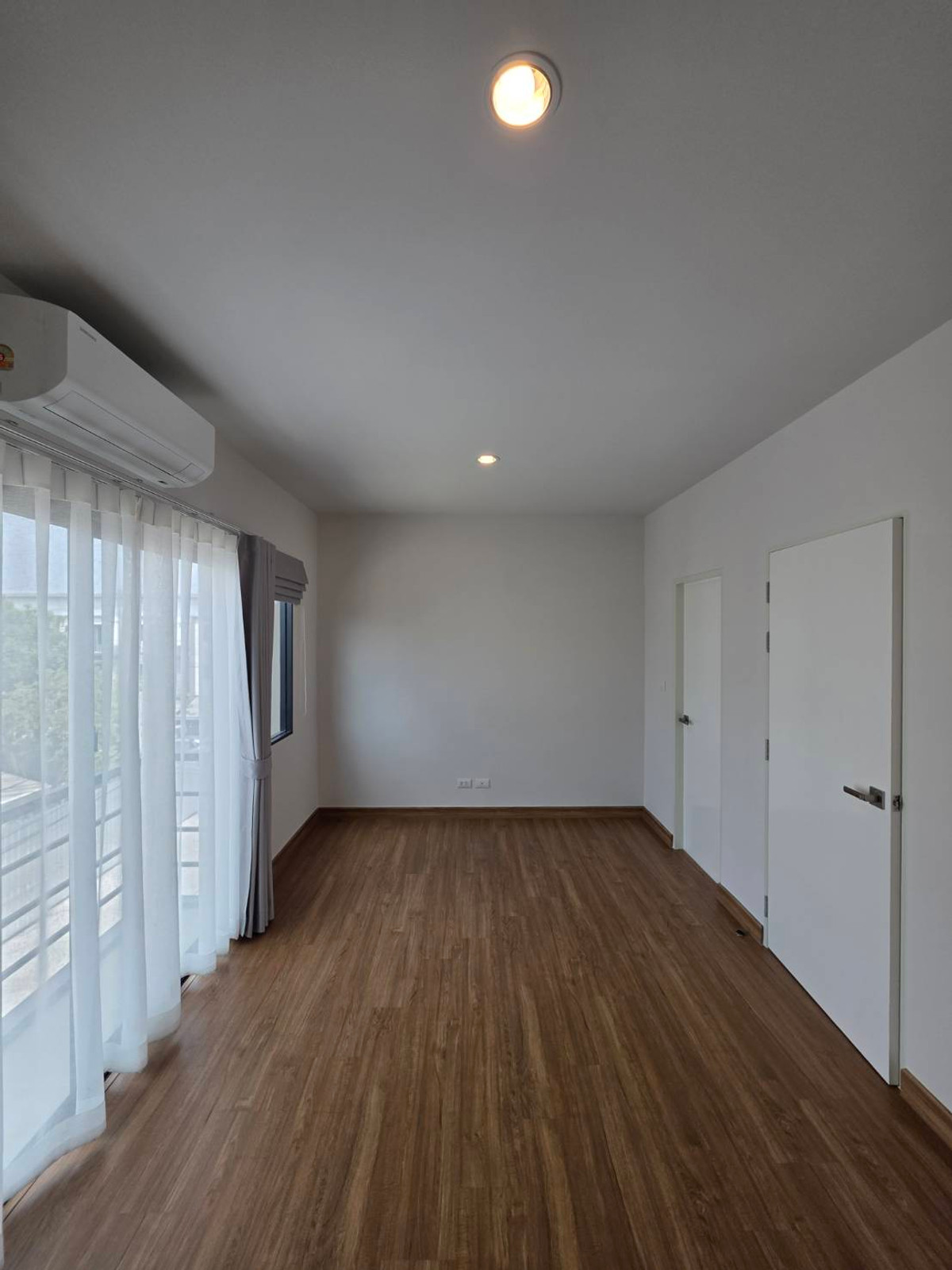 ให้เช่าทาวน์โฮมเกษตรศาสตร์ รัชโยธิน : ให้เช่าทาวน์โฮม บ้านกลางเมือง พหลฯ - รามอินทรา ใกล้ แม็คโคร เทพรักษ์ เพียง 3 นาที