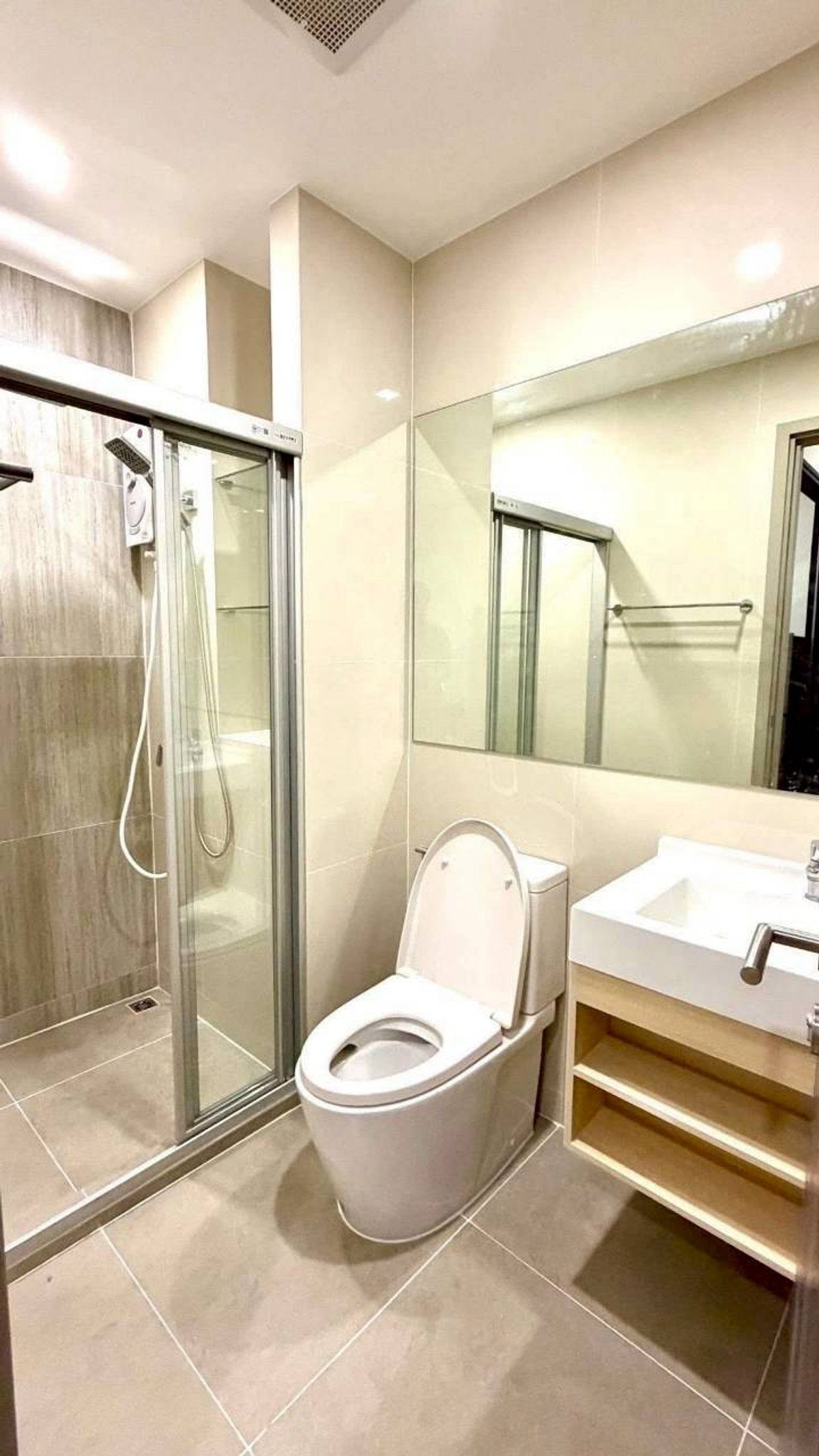 For RentCondoPattanakan, Srinakarin : ✅ TR9S167 ✅ Line : @p2nproperty