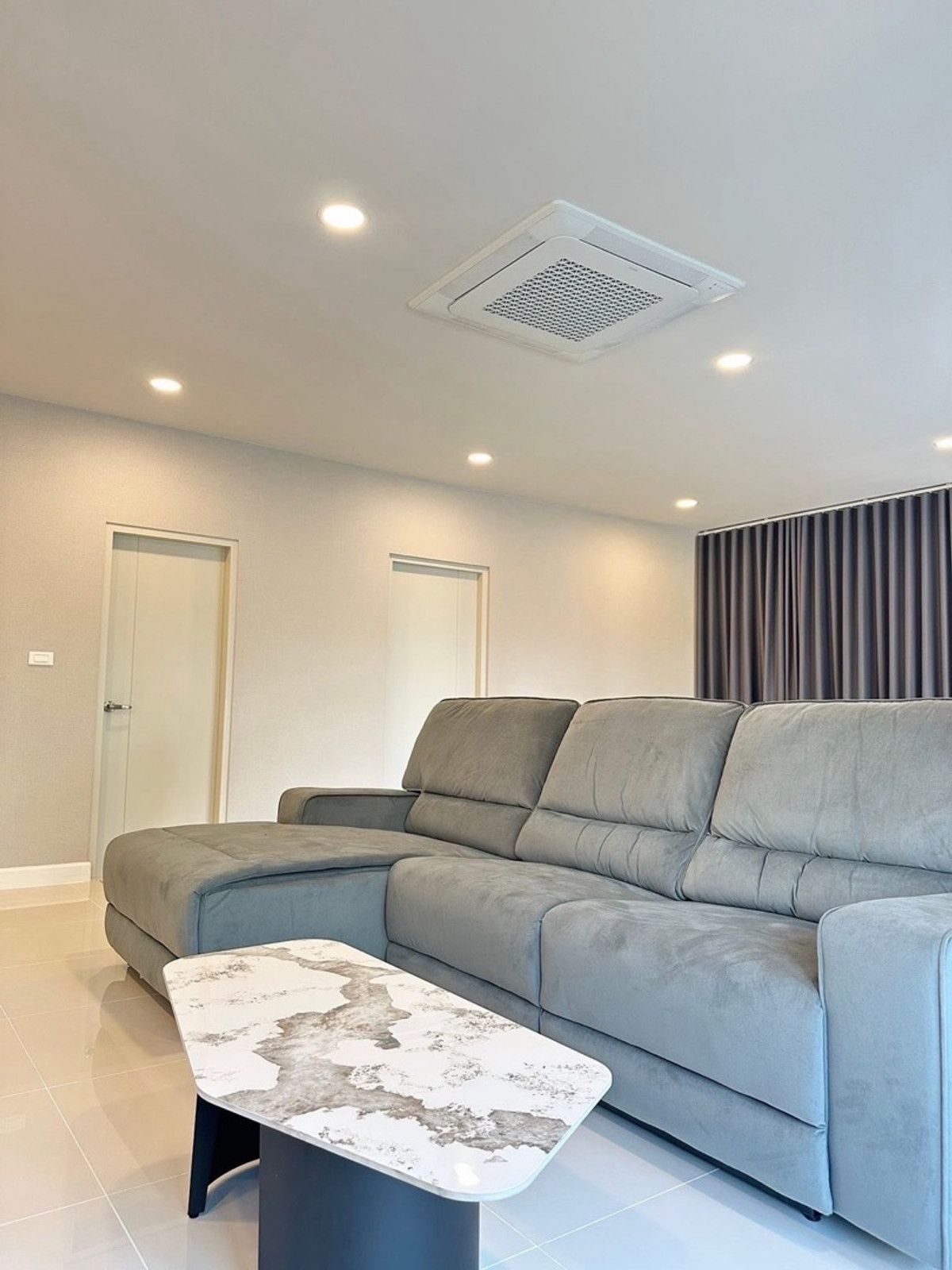 ให้เช่าบ้านบางนา แบริ่ง ลาซาล : บ้านเดี่ยวให้เช่า Centro Bangna เฟส 2 หลังใหญ่ 4 ห้องนอน ใกล้ Mega Bangna และโรงเรียนนานาชาติ เลี้ยงสัตว์ได้
