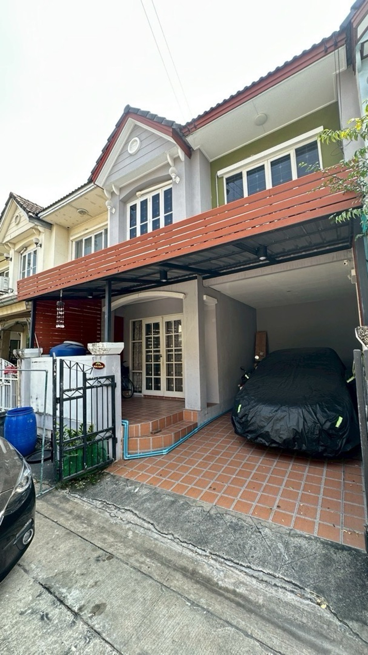 ขายทาวน์โฮมนวมินทร์ รามอินทรา : 🏠ขายบ้านทาวเฮาท์ 2 ชั้น โครงการหมู่บ้าน บุศรินทร์ รามอินทรา ซอยพระยาสุเรนทร์40 เขต คลองสามวา
( เจ้าของบ้านขายเอง 