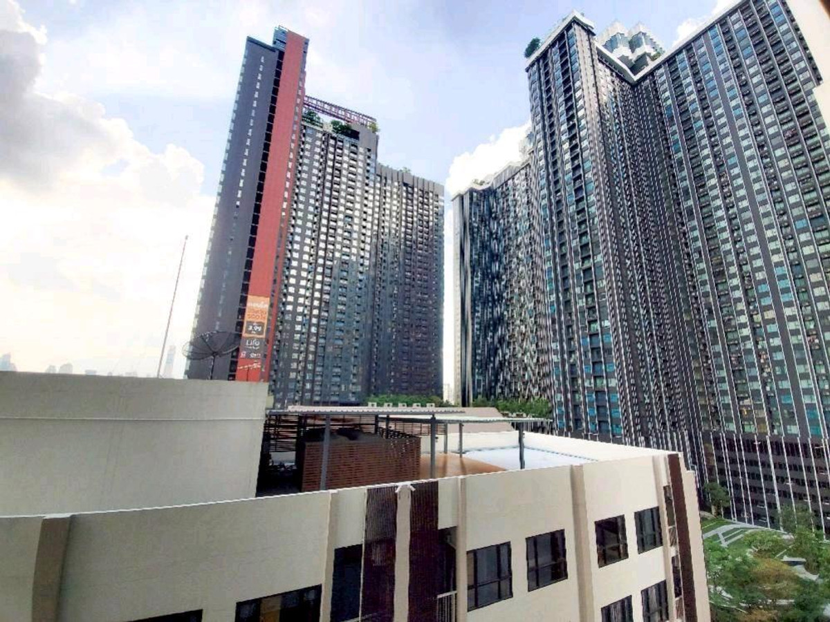 ให้เช่าคอนโดพระราม 9 เพชรบุรีตัดใหม่ RCA : ✨  ใกล้ MRT เพชรบุรี ห้องแต่งสวยหรู สไตล์โรงแรม 5 ดาว บรรยากาศโรแมนติก วิวสวนมักกะสัน โล่งสบายตา ✨
ยินดีรับชาวต่างชาติ