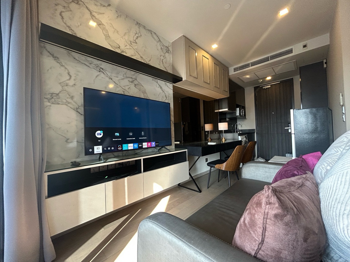 ให้เช่าคอนโดสุขุมวิท อโศก ทองหล่อ : ให้เช่า  แอชตันอโศก ติด MRT สุขุมวิท เเละ BTS อโศก