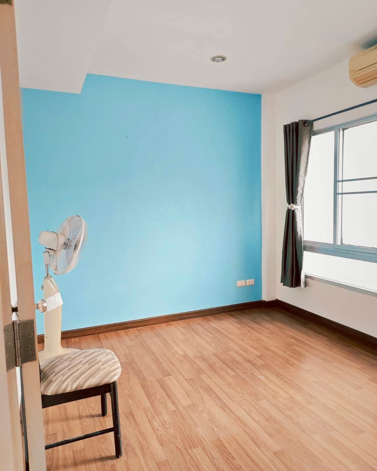 For RentTownhomePattanakan, Srinakarin : For Rent: 3-Storey Townhome at Baan Klang Muang The Royal Monaco Srinakarin – Pattanakarn Spacious Modern Townhome in a Prime Location, Ready to Move In