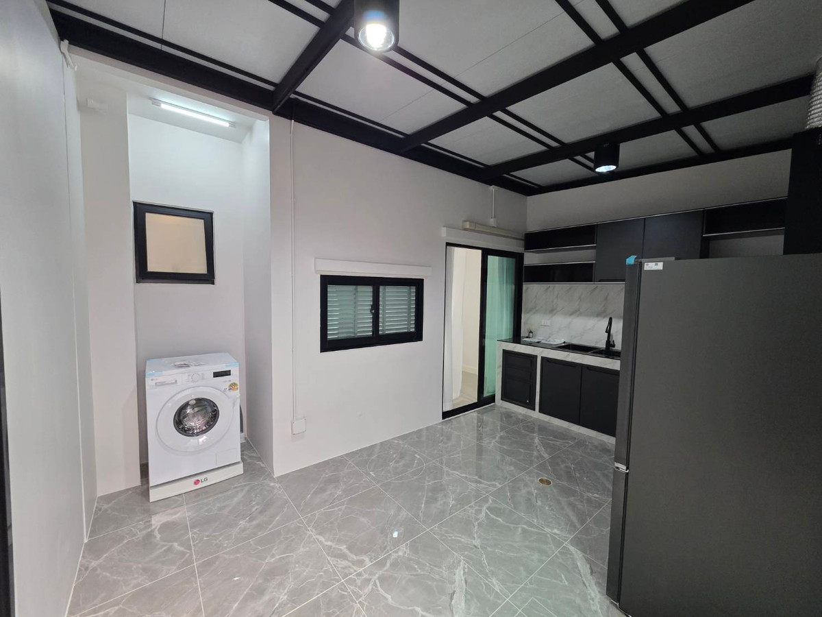 ให้เช่าทาวน์โฮมเกษตรศาสตร์ รัชโยธิน : ให้เช่าทาวน์โฮม บ้านกลางเมือง พหลฯ - รามอินทรา ใกล้ แม็คโคร เทพรักษ์ เพียง 3 นาที