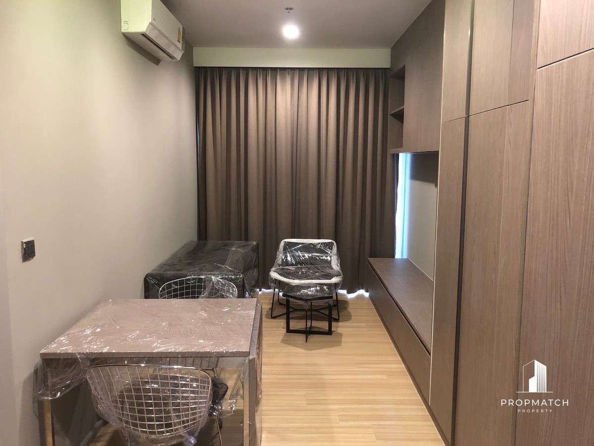 For RentCondoSapankwai,Jatujak : 🔥Hot Deal🔥M jatujuk 56 Sqm 2B2b f 28,500 B only, near Chatuchak Park, Mrt Morchit, if interested contact Putter 0928895628 Line: plustor_ss