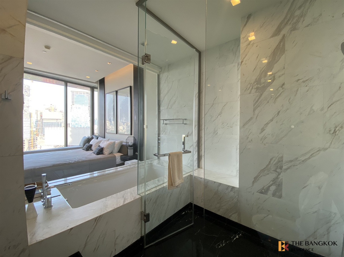 For RentCondoSilom, Saladaeng, Bangrak :  Rare Park View Residence in Saladaeng 🌷 Spacious & Elegant ⭐ 