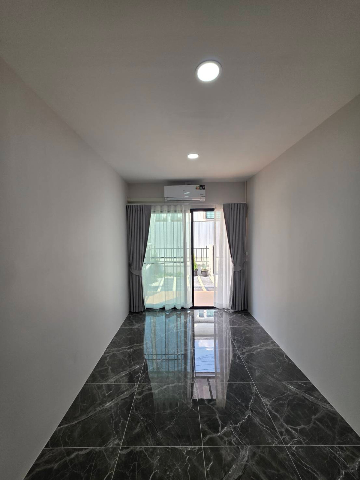 ให้เช่าทาวน์โฮมเกษตรศาสตร์ รัชโยธิน : ให้เช่าทาวน์โฮม บ้านกลางเมือง พหลฯ - รามอินทรา ใกล้ แม็คโคร เทพรักษ์ เพียง 3 นาที