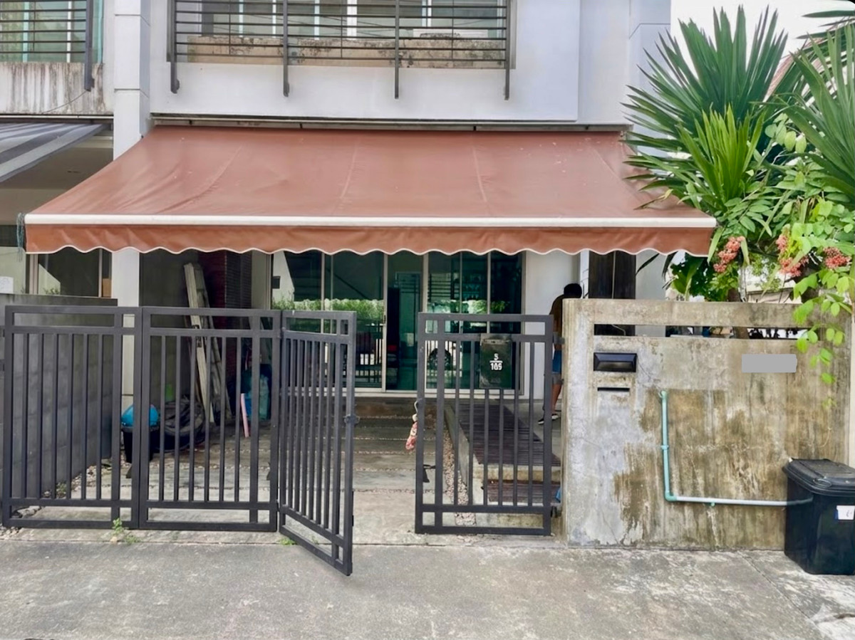 For RentTownhomePattanakan, Srinakarin : For Rent: 3-Storey Townhome at Baan Klang Muang The Royal Monaco Srinakarin – Pattanakarn Spacious Modern Townhome in a Prime Location, Ready to Move In