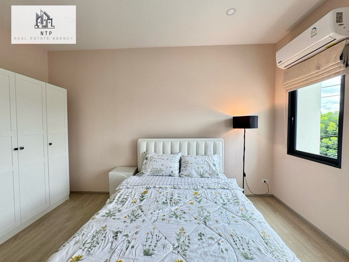 ให้เช่าทาวน์โฮมลาดกระบัง สุวรรณภูมิ : ให้เช่า| For rent Townhome 3 ชั้น 📍 𝐏𝐥𝐞𝐱 𝐎𝐧𝐧𝐮𝐭-𝐖𝐨𝐧𝐠𝐰𝐚𝐞𝐧 ใกล้เมกาบางนา เดินทางไปสุวรรณภูมิเพียง 10 นาที หน้าหมู่บ้านมี Community Mall 🏡🌲 