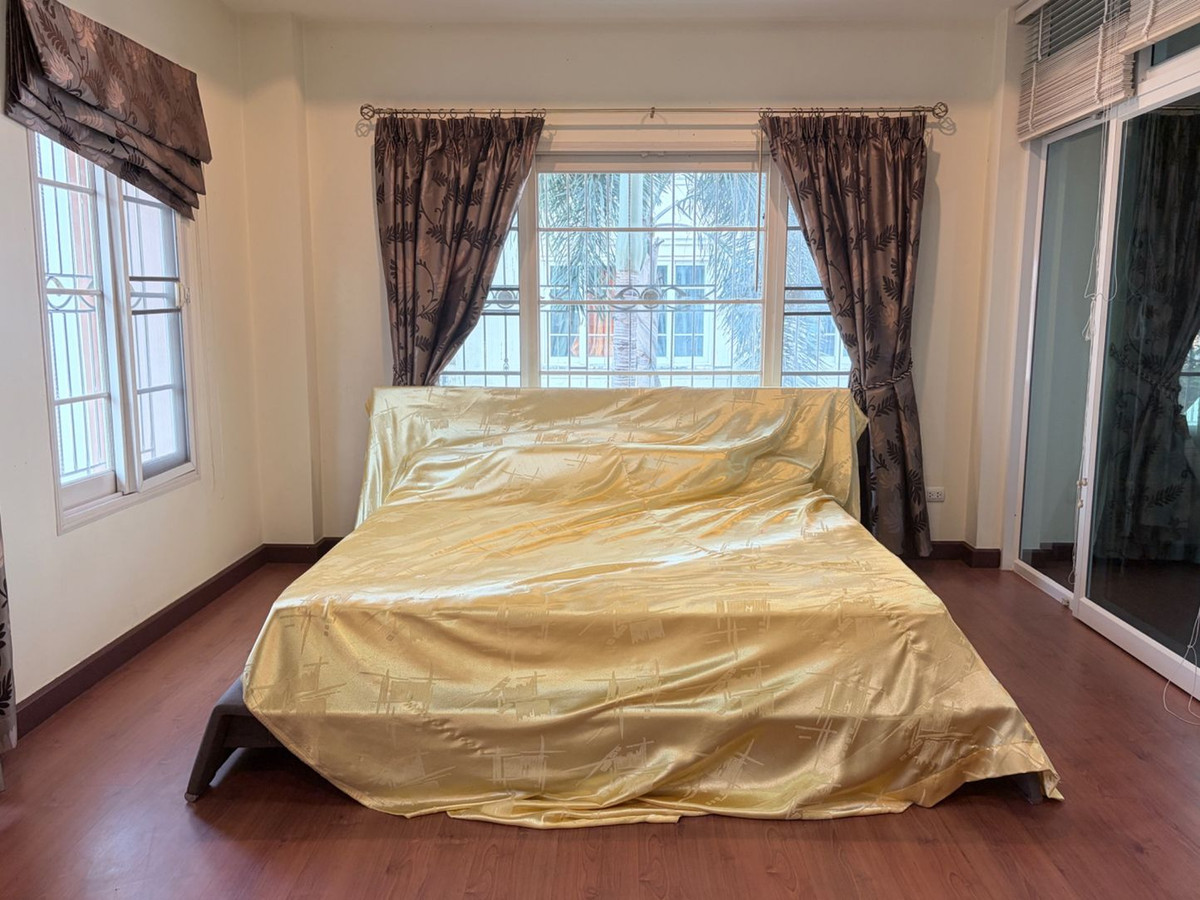 For RentTownhomeThaphra, Talat Phlu, Wutthakat : ⚡ For rent, 3-story townhome, Urban Sathorn, near MRT, size 37.60 sq m. ⚡