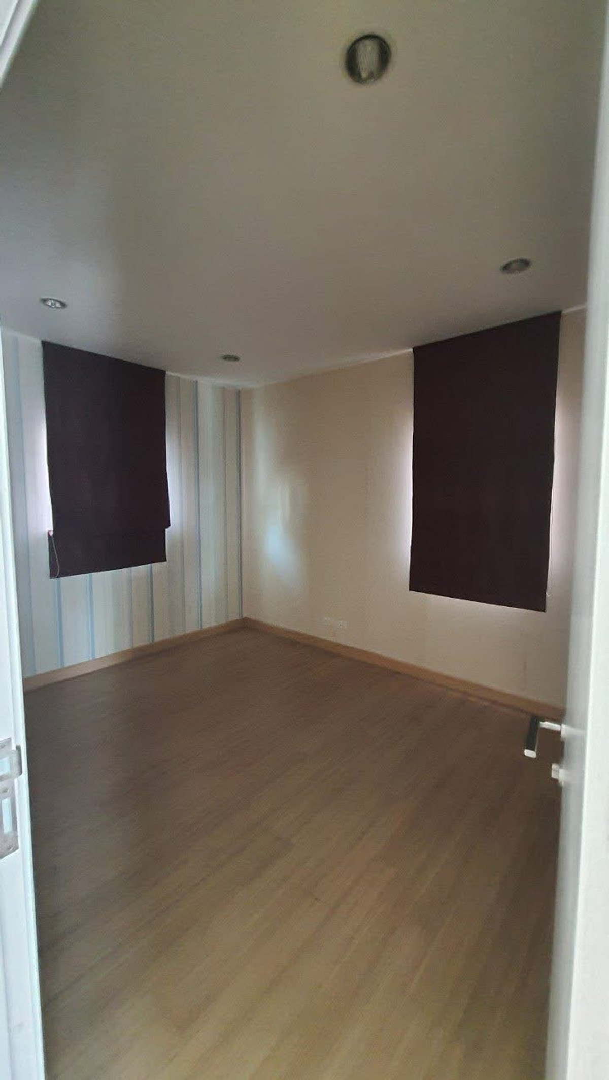 ให้เช่าบ้านสมุทรปราการ สำโรง : ให้เช่าบ้านเดี่ยว พฤกษาดีไลท์ บางนา–ศรีนครินทร์ (ซอยหนามแดง) ใกล้ Mega Bangna เพียง 10 นาที!