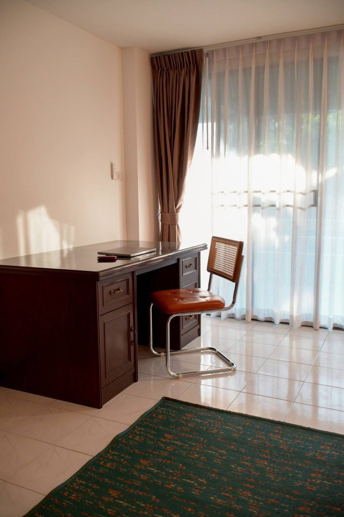 คอนโดพัทยา บางแสน ชลบุรี สัตหีบ : Grand Condotel Condominium / 3 Bedrooms (SALE & AVAILABLE), แกรนด์ คอนโดเทล คอนโดมิเนียม / 3 ห้องนอน (ขายและเช่า) AM062