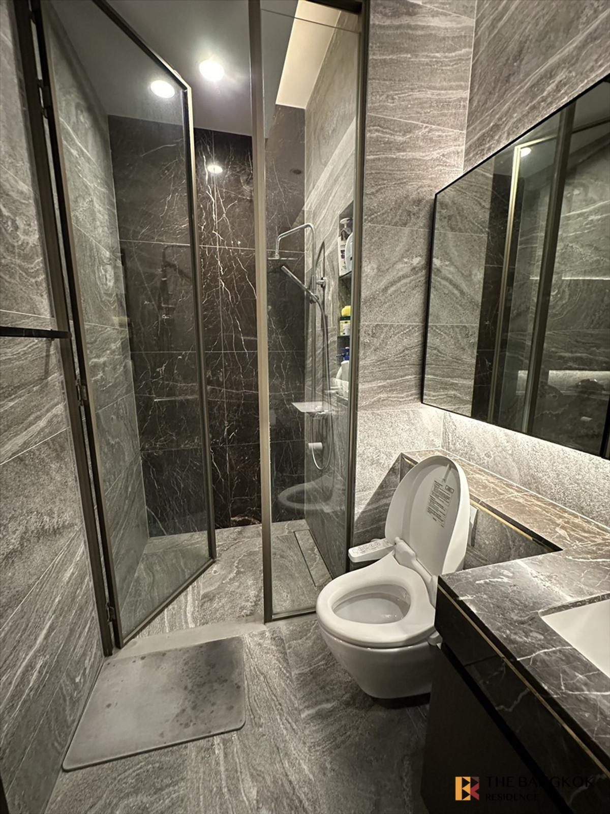 For SaleCondoSukhumvit, Asoke, Thonglor : The Esse Sukhumvit 36, 🌃Luxury Unit with Dark Modern Interior , near Bts ThongLo