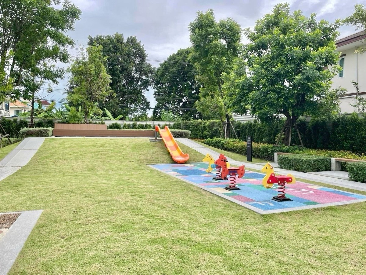 ให้เช่าทาวน์โฮมลาดกระบัง สุวรรณภูมิ : ให้เช่า| For rent Townhome 3 ชั้น 📍 𝐏𝐥𝐞𝐱 𝐎𝐧𝐧𝐮𝐭-𝐖𝐨𝐧𝐠𝐰𝐚𝐞𝐧 ใกล้เมกาบางนา เดินทางไปสุวรรณภูมิเพียง 10 นาที หน้าหมู่บ้านมี Community Mall 🏡🌲 