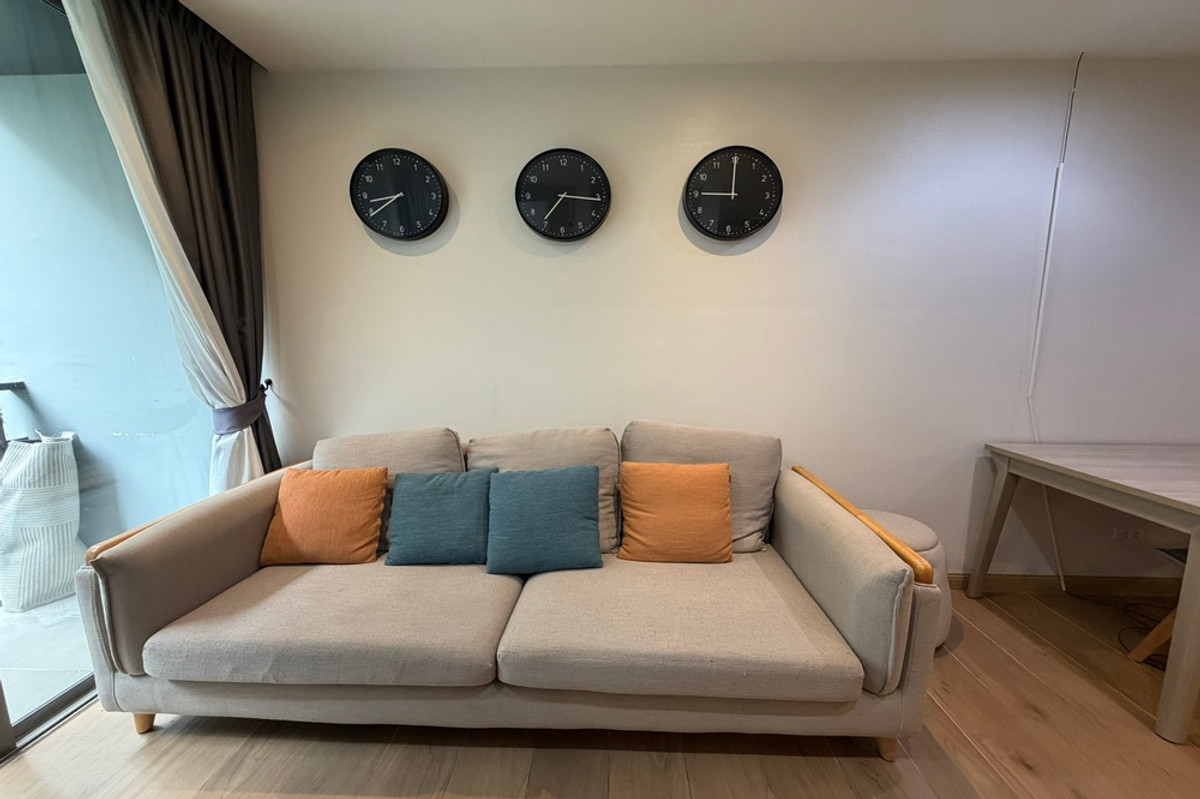 For RentCondoSilom, Saladaeng, Bangrak : 🔥 For Rent !! pool view !! 🔥 Code C20221202932.........Klass Silom, 1 bedroom, 1 bathroom, furnished, ready to move in📣📣