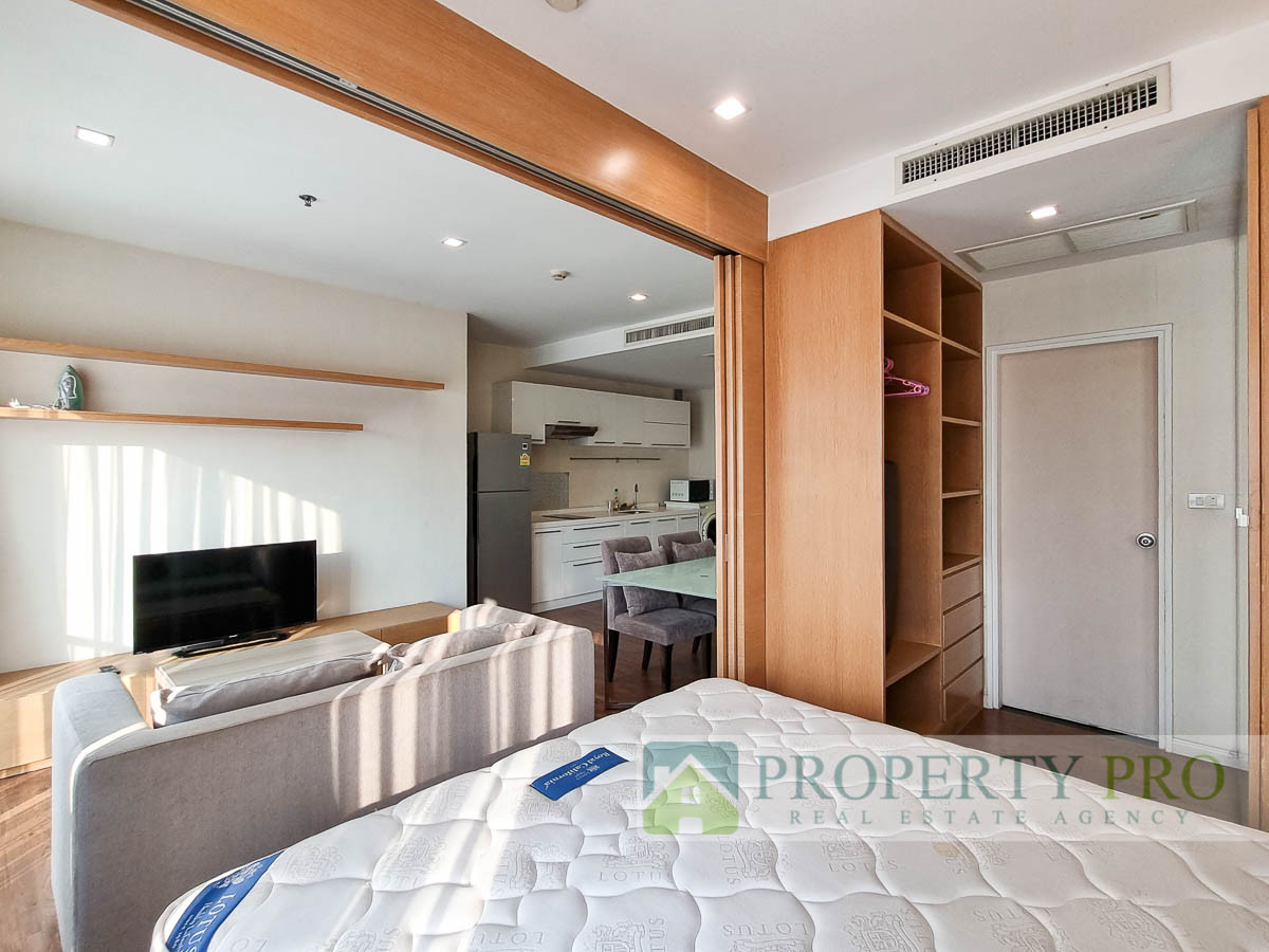 ขายคอนโดสุขุมวิท อโศก ทองหล่อ : ขาย คอนโด Noble Remix สุขุมวิท 36 แบบ 1 ห้องนอน ขนาด 40 ตรม มี Skywalk เชื่อมอาคาร ติด BTS ทองหล่อ เอกมัย พร้อมพงษ์ พระราม 4 : SL26S-003