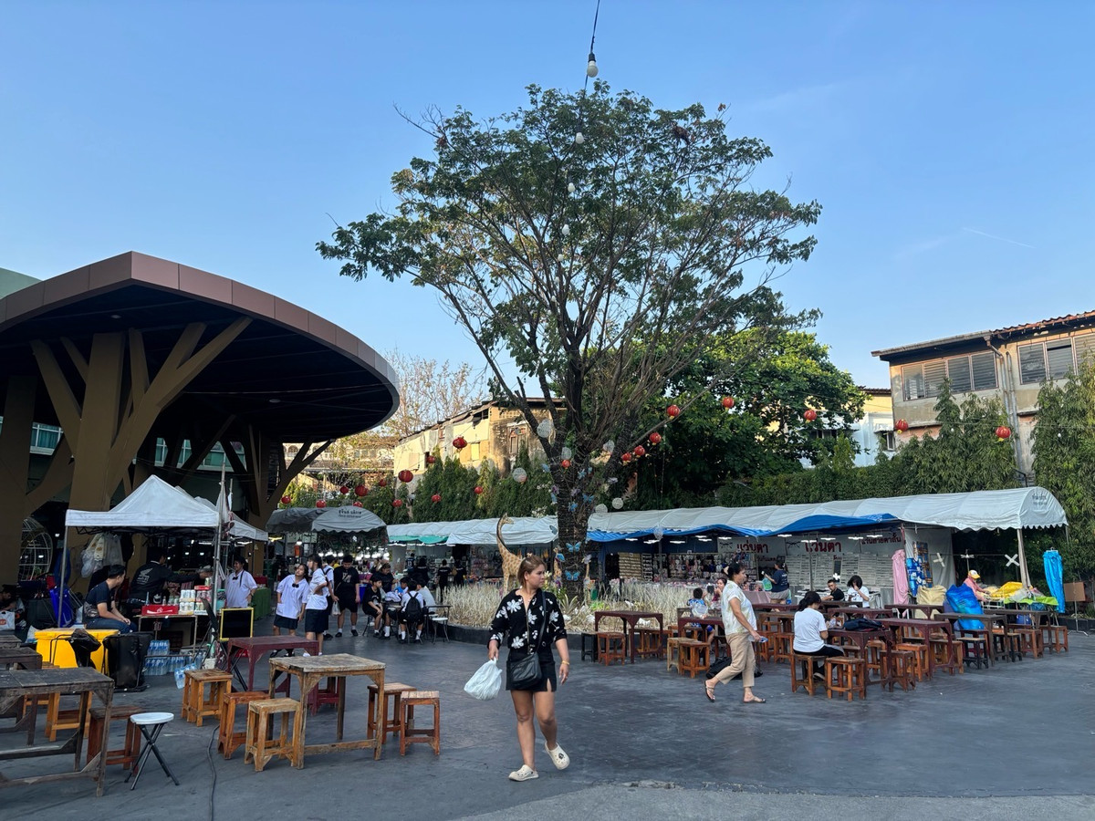 For RentRetail SpaceOnnut, Udomsuk : 🍜✨ Food selling space for rent. in the mall area In the heart of On Nut ✨🍜9000 baht/month, 1 year contract