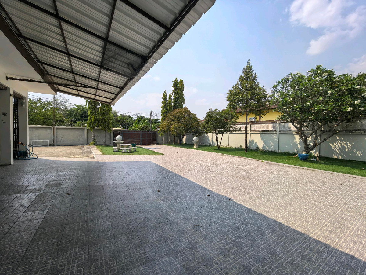 ขายบ้านบางแค เพชรเกษม : ขายบ้าน 2 ชั้น ม.เรืองอนันต์ เพชรเกษม 64 พร้อมที่ดินแปลงใหญ่  ที่ดิน 225 ตร.วา ใกล้สถานี MRTบางแค ใกล้ห้าง ตลาดสด