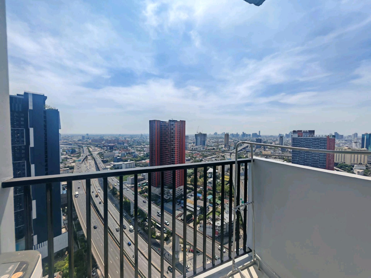 For RentCondoRama9, Petchburi, RCA : For rent 💖The Base Rama 9💖Close to Airport Link Ramkhamheang 