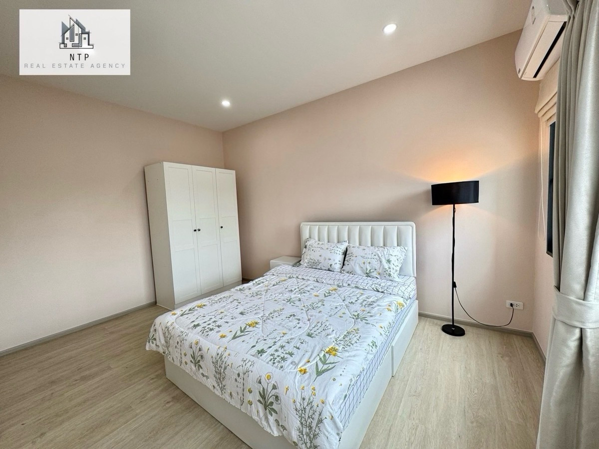 ให้เช่าทาวน์โฮมลาดกระบัง สุวรรณภูมิ : ให้เช่า| For rent Townhome 3 ชั้น 📍 𝐏𝐥𝐞𝐱 𝐎𝐧𝐧𝐮𝐭-𝐖𝐨𝐧𝐠𝐰𝐚𝐞𝐧 ใกล้เมกาบางนา เดินทางไปสุวรรณภูมิเพียง 10 นาที หน้าหมู่บ้านมี Community Mall 🏡🌲 